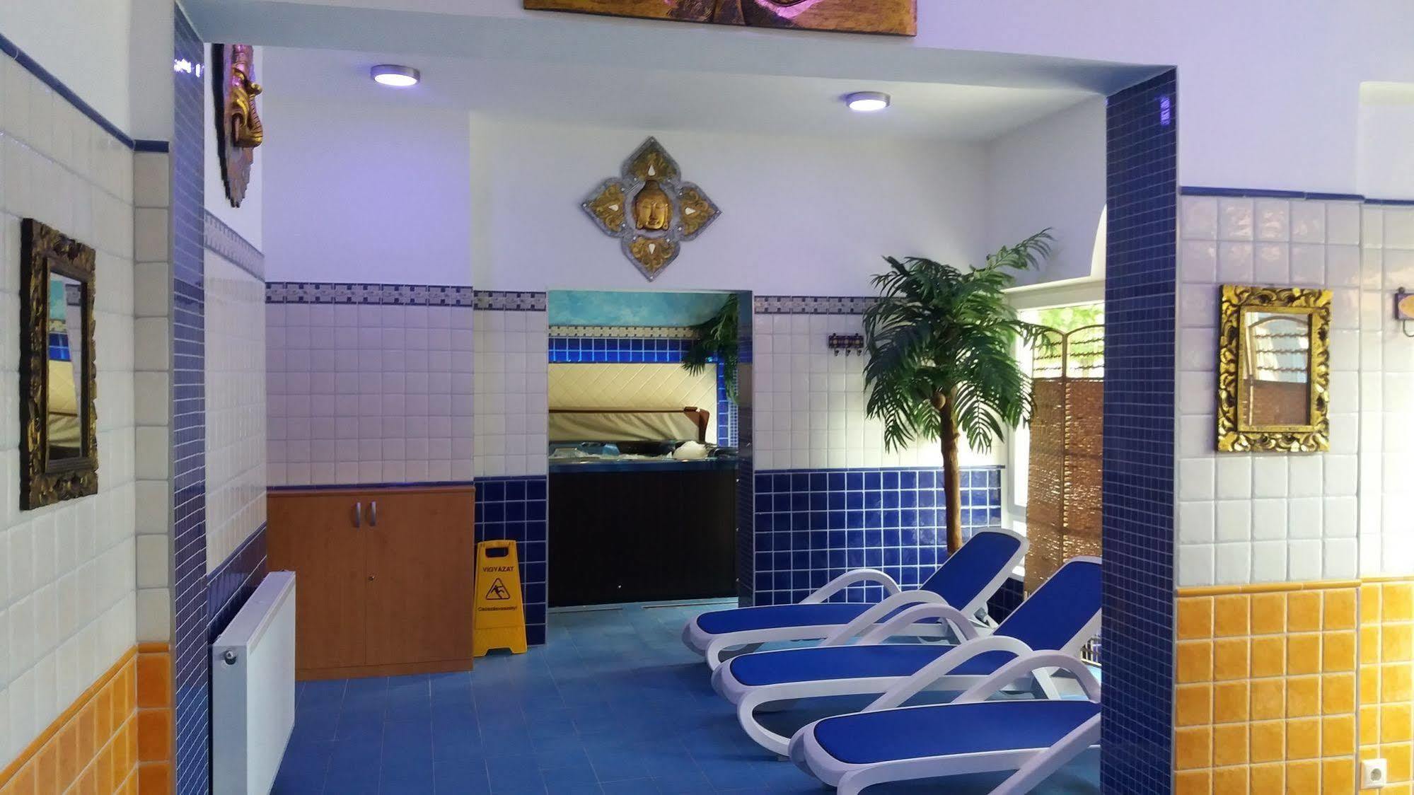 Siesta Club Apartman Харканы Экстерьер фото
