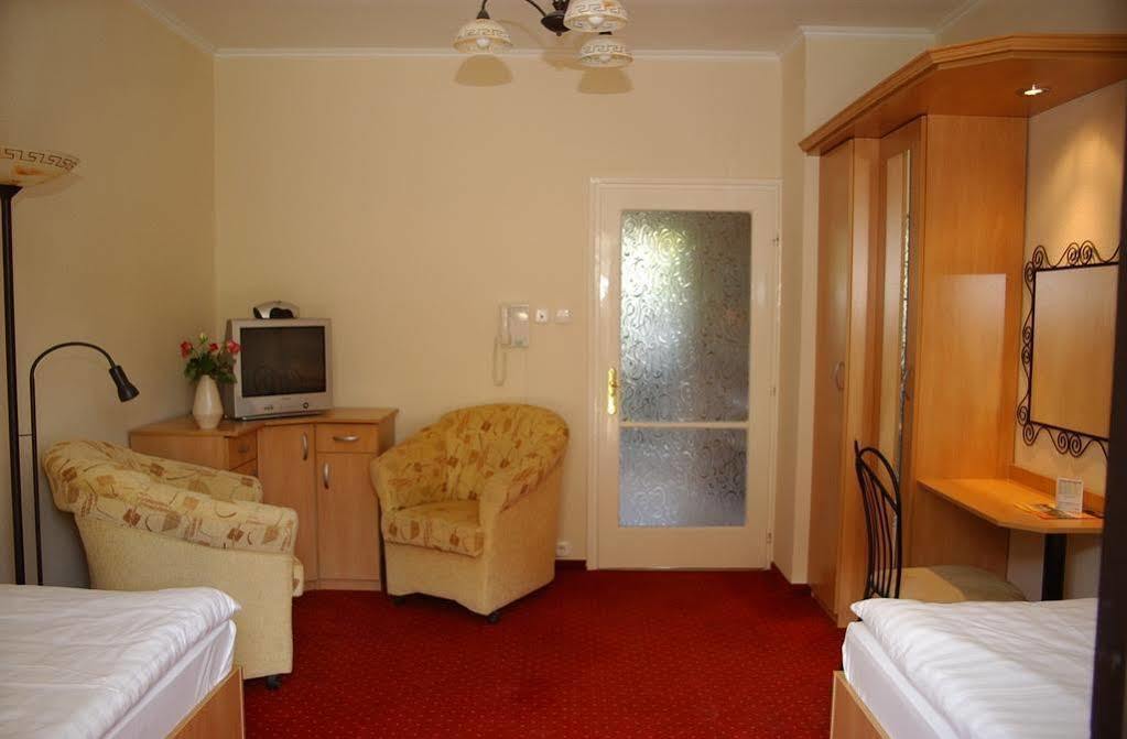 Siesta Club Apartman Харканы Экстерьер фото